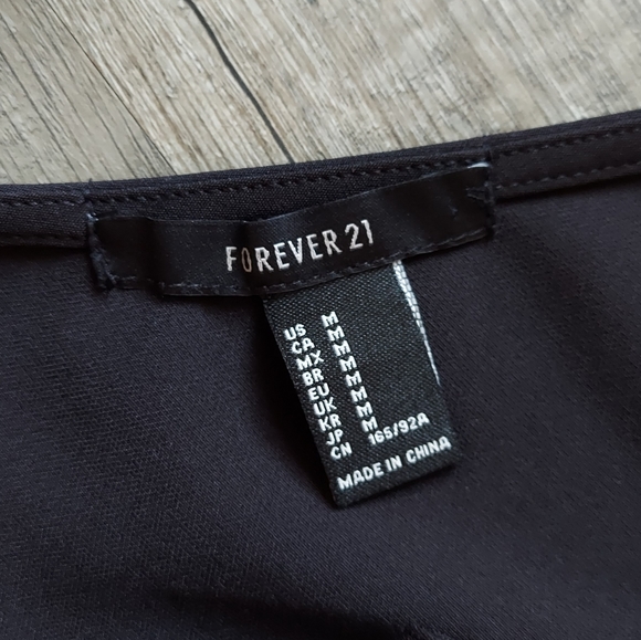 Forever 21 F21 Black Cropped Wide Leg Gaucho Jumpsuit Medium - Picture 4 of 8